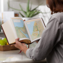 Load image into Gallery viewer, NKJV Classic Verse-Style Center-Column Reference Bible – Black | Trusted New King James Version | 72,000+ Cross-References | Comfort Print® Genuine Leather