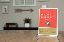 Load image into Gallery viewer, NKJV Maxwell Leadership Bible Hardcover (Compact)