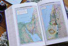 Load image into Gallery viewer, Niv, Kids Quiz Bible, Hardcover, Comfort Print: New International Version, Over 1000 Fantastic Facts and Trivia Hardcover – Import