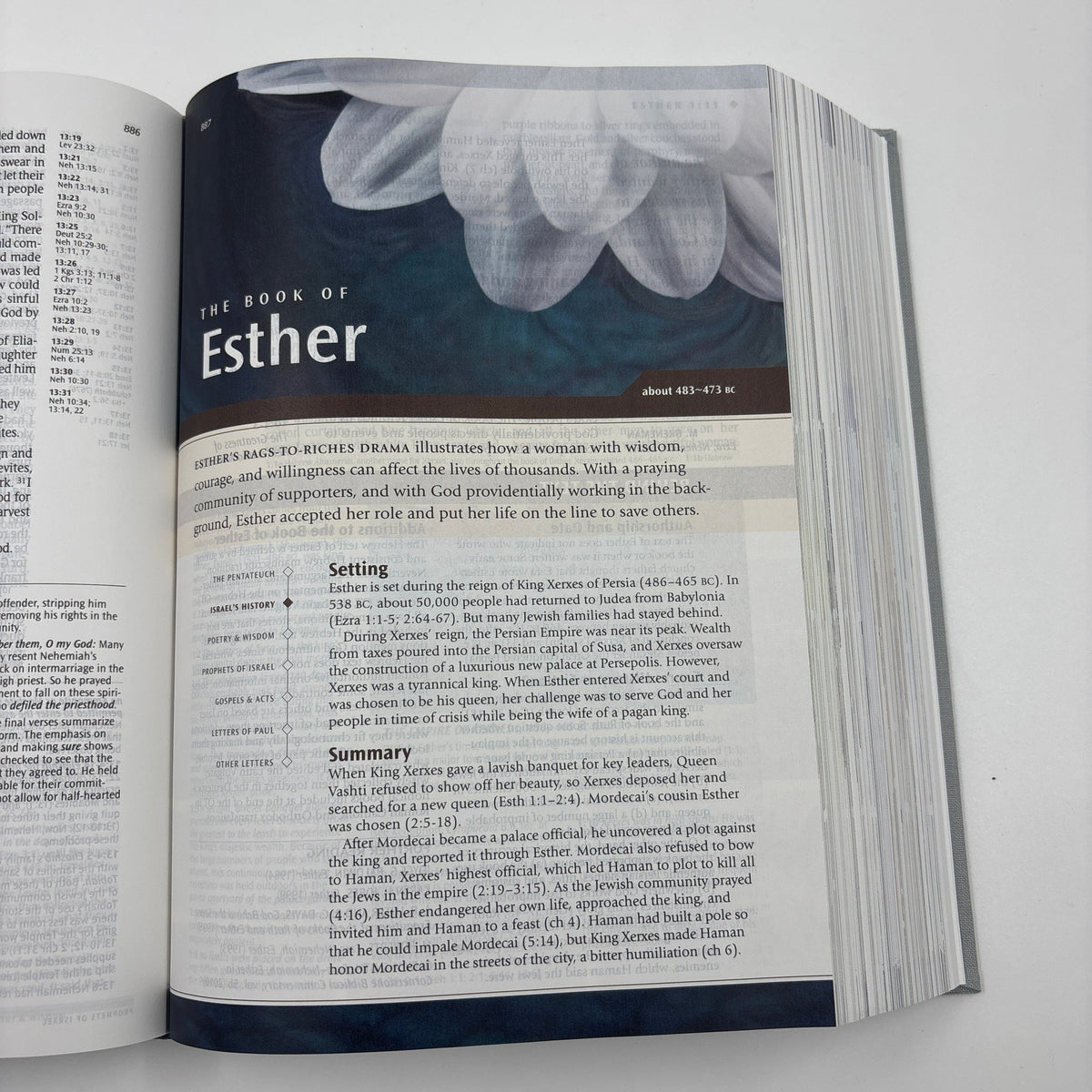 thumbnail image 2 of NLT Deluxe Text Bible - Hardcover By Tyndale House - 1996 Edition 2 of 4