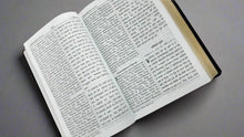 Load image into Gallery viewer, Bilingual Bible Marathi-English – Royal BL Yapp Edition (India)