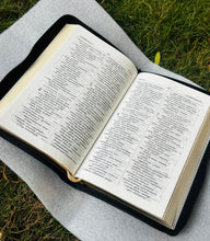 Load image into Gallery viewer, Malayalam Bible – Classic Plus Edition with Regular Vinyl Black Zipper (NAP)