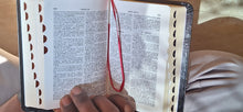 Load image into Gallery viewer, Tamil Holy Bible compact Size O.V. 27TI(R) New Ortho edition, Bonded Leather. Golden Edge
