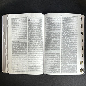 NKJV, Value Thinline Bible, Large Print, Leather Soft, Black, Red Letter Edition: Holy Bible, New King James Version Imitation Leather – Large Print