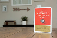 Load image into Gallery viewer, Nkjv Maxwell Leadership Bible Hardcover (Compact)
