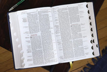 Load image into Gallery viewer, Niv, Thompson Chain-Reference Bible, Leathersoft, Navy, Thumb Indexed, Red Letter, Comfort Print: New International Version, Leathersoft, Navy, Thompson Chain-reference Bible Imitation Leather
