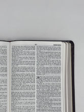 Load image into Gallery viewer, The Holy Bible: King James Version, Burgundy Bonded Leather, Thinline Reference Bible Bonded Leather

