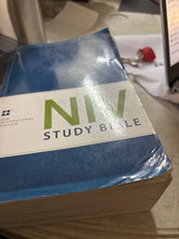 Load image into Gallery viewer, Clearance Sale 2026, NIV Study Bible, Personal Size, Paperback, Red Letter Edition. Paperback

