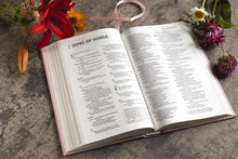 Load image into Gallery viewer, The Busy Mom's Bible: Niv, Pink, Red Letter, Comfort Print: Daily Inspiration Even If You Only Have One Minute . Imitation Leather
