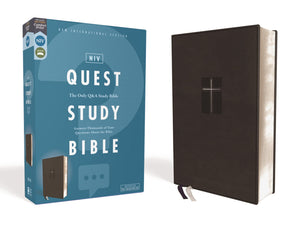Holy Bible: New International Version, Quest Study Bible, Black, Leather soft, Comfort Print; the Only Q and A Study Bible Imitation Leather – Import,